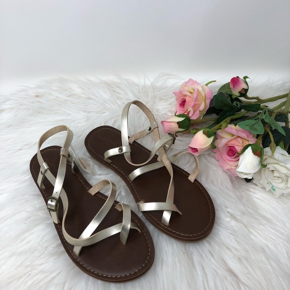 Universal Thread Women Lavinia Strap gold Sandals - Picture 3 of 6